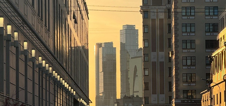 вид на Смоленскую площадь